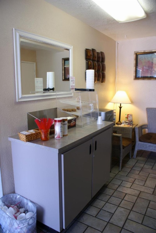 Heritage Inn San Diego image 3